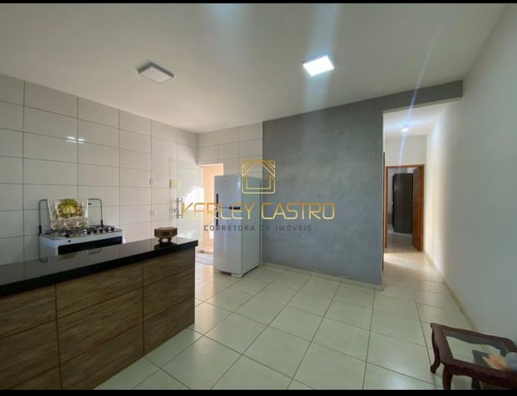 VENDO CASA COM DOIS QUARTOS NO CIDADE DE DEUS
